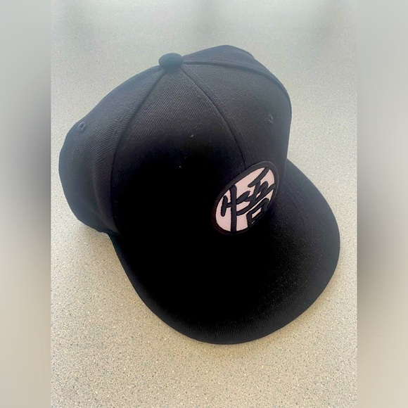 DRAGON BALL Z ANIME SNAPBACK CAP HAT ONE SIZE FITS MOST GOKU EMBLEM. BLACK!!! - Picture 3 of 5